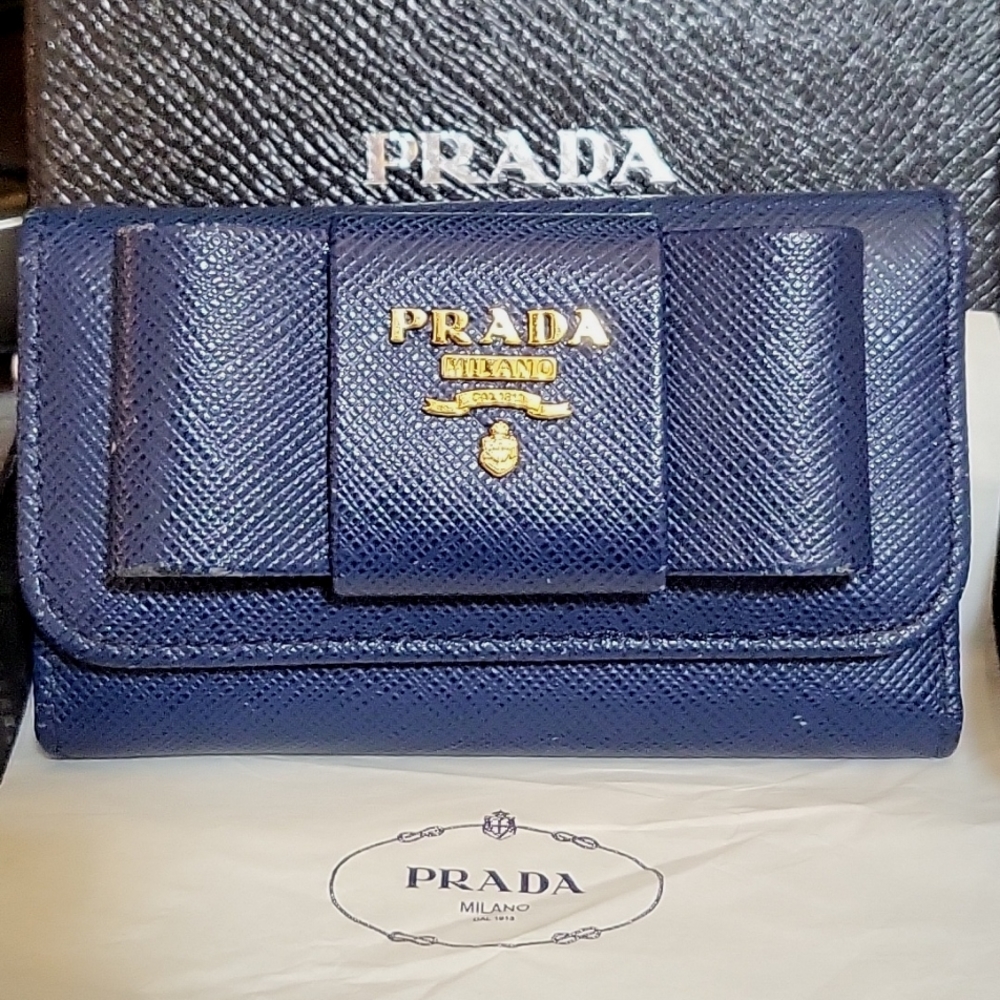 Authentic Prada Bow and Ribbon Key Card Case in Saffiano Leather